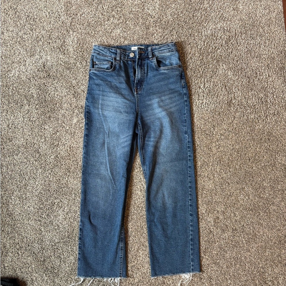 Dex cropped jeans with frayed edge